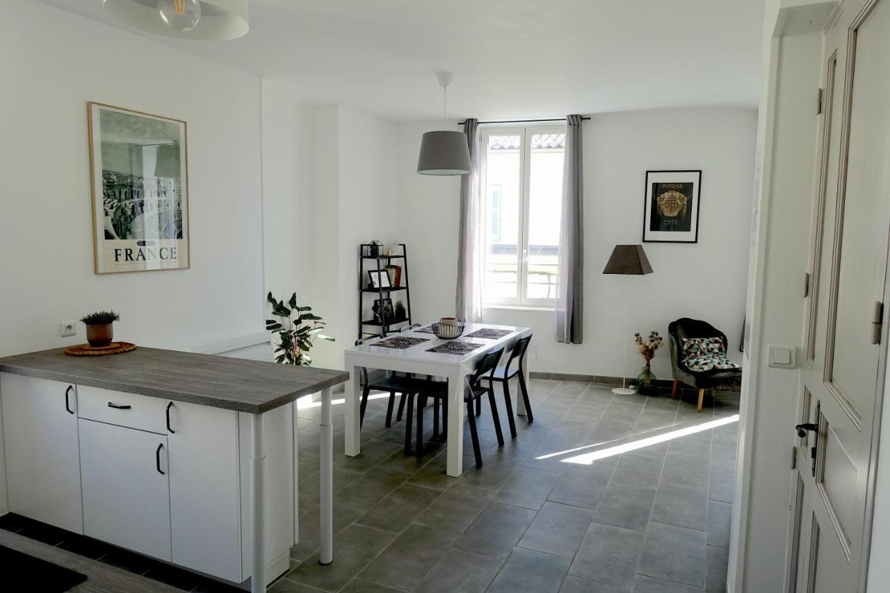 Maison Carree/Coeur Historique De Nimes - Superbe Appt 55M² Exterior foto